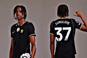 BBC：今夏季前赛曾获重用，切尔西18岁中卫苏布洛耶有望进一线队