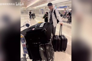 落地就开练！张宇辰抵达美国后健